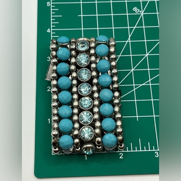 Sparkly Crystal & Blue Wide Stretch Cuff Bracelet Silver-tone Blues 2” wide - Picture 8 of 8